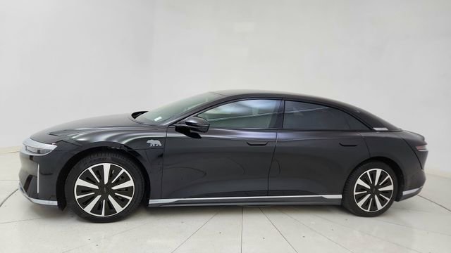 Used 2024 Lucid Air Touring image 3