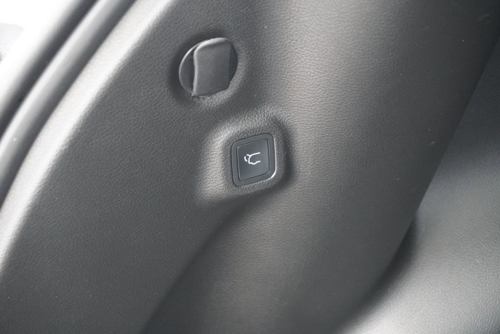 Used 2022 Jeep Compass Altitude w/ Convenience Group AWD/4WD image 8