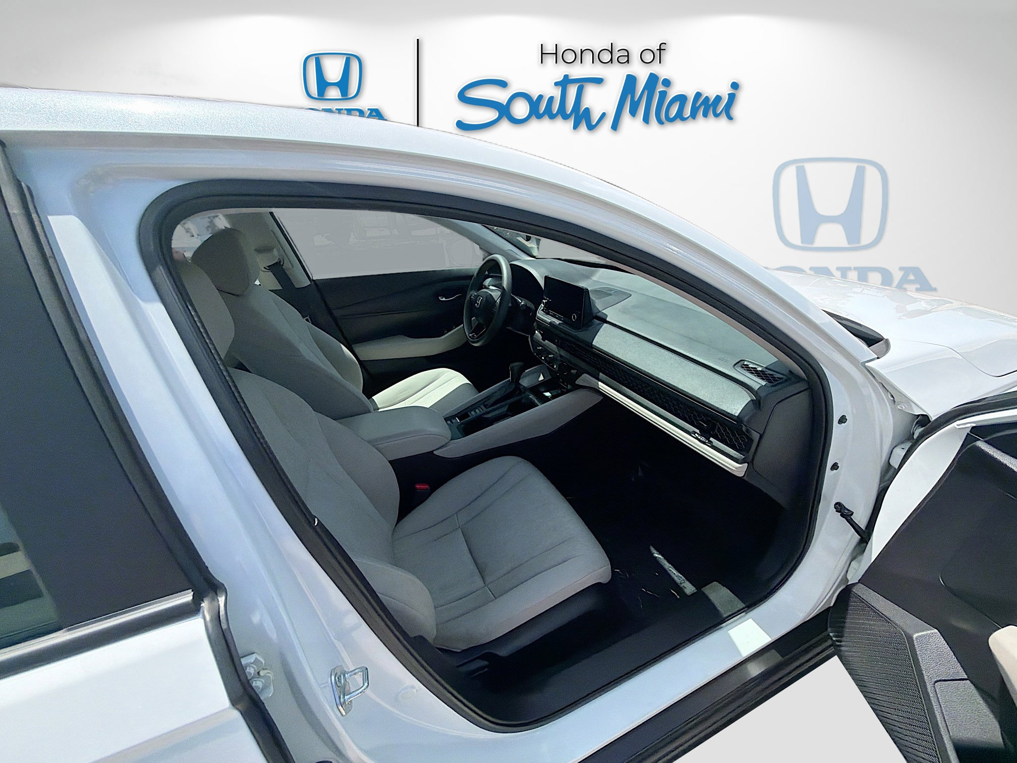 Used 2023 Honda Accord LX image 30