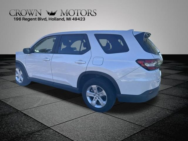 Used 2023 Honda Pilot LX image 5
