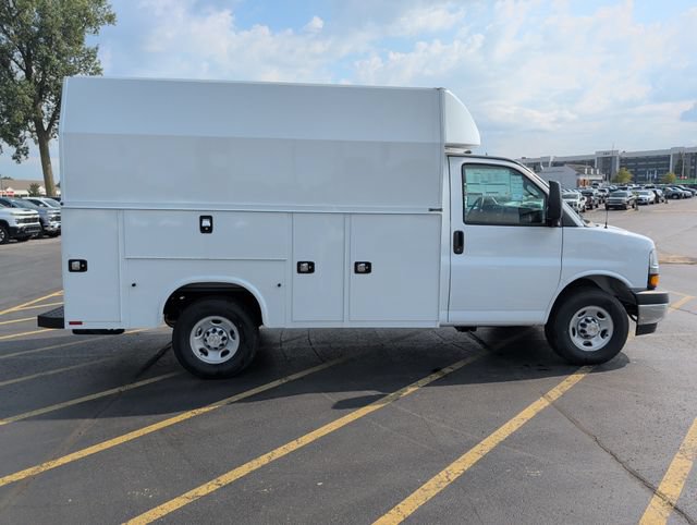 New 2026 Chevrolet Express 3500 w/ Power Convenience Package RWD image 7