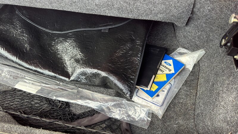 Used 1992 Ford Mustang LX RWD image 41