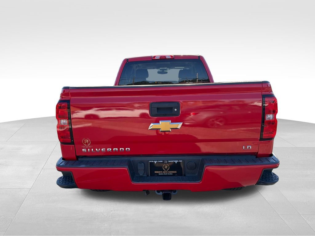 Used 2019 Chevrolet Silverado 1500 Custom w/ Custom Convenience Package AWD/4WD image 4
