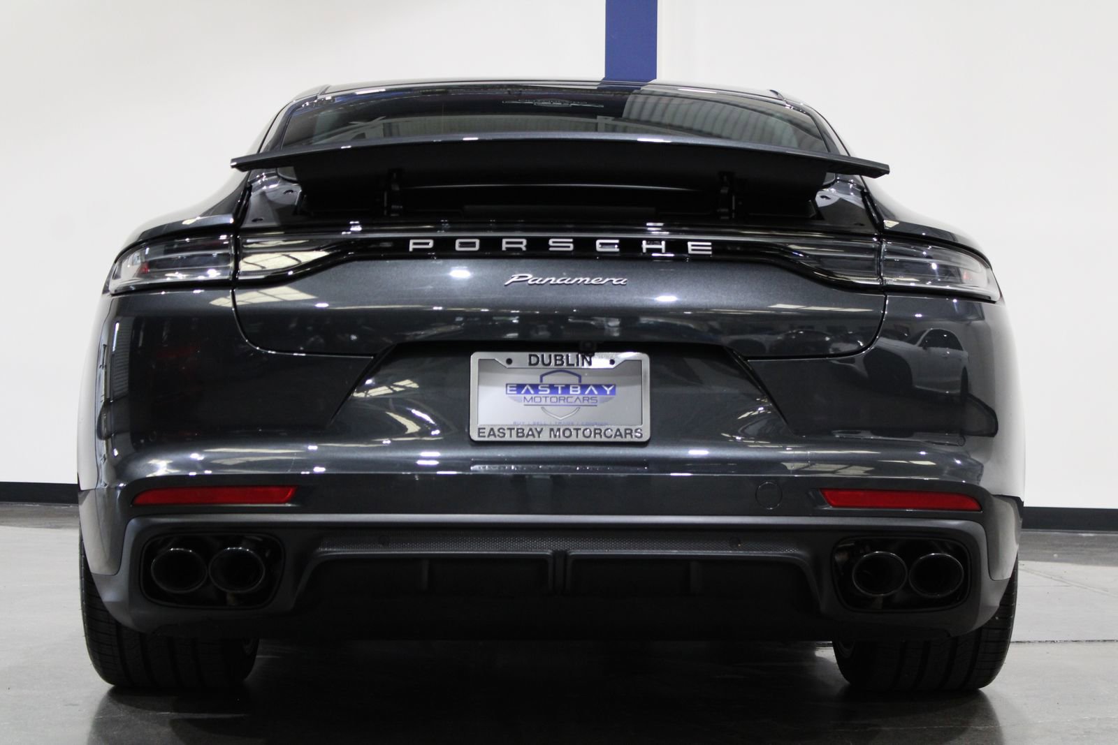 Used 2023 Porsche Panamera Platinum Edition image 15