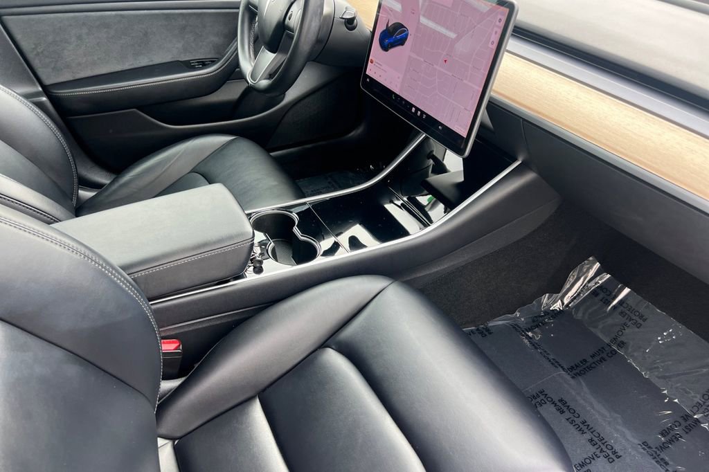 Used 2018 Tesla Model 3 Long Range RWD image 14