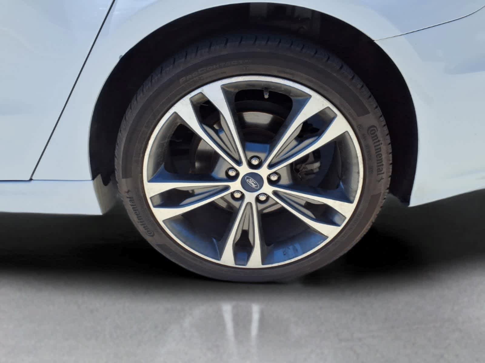 Used 2020 Ford Fusion Titanium AWD/4WD image 9