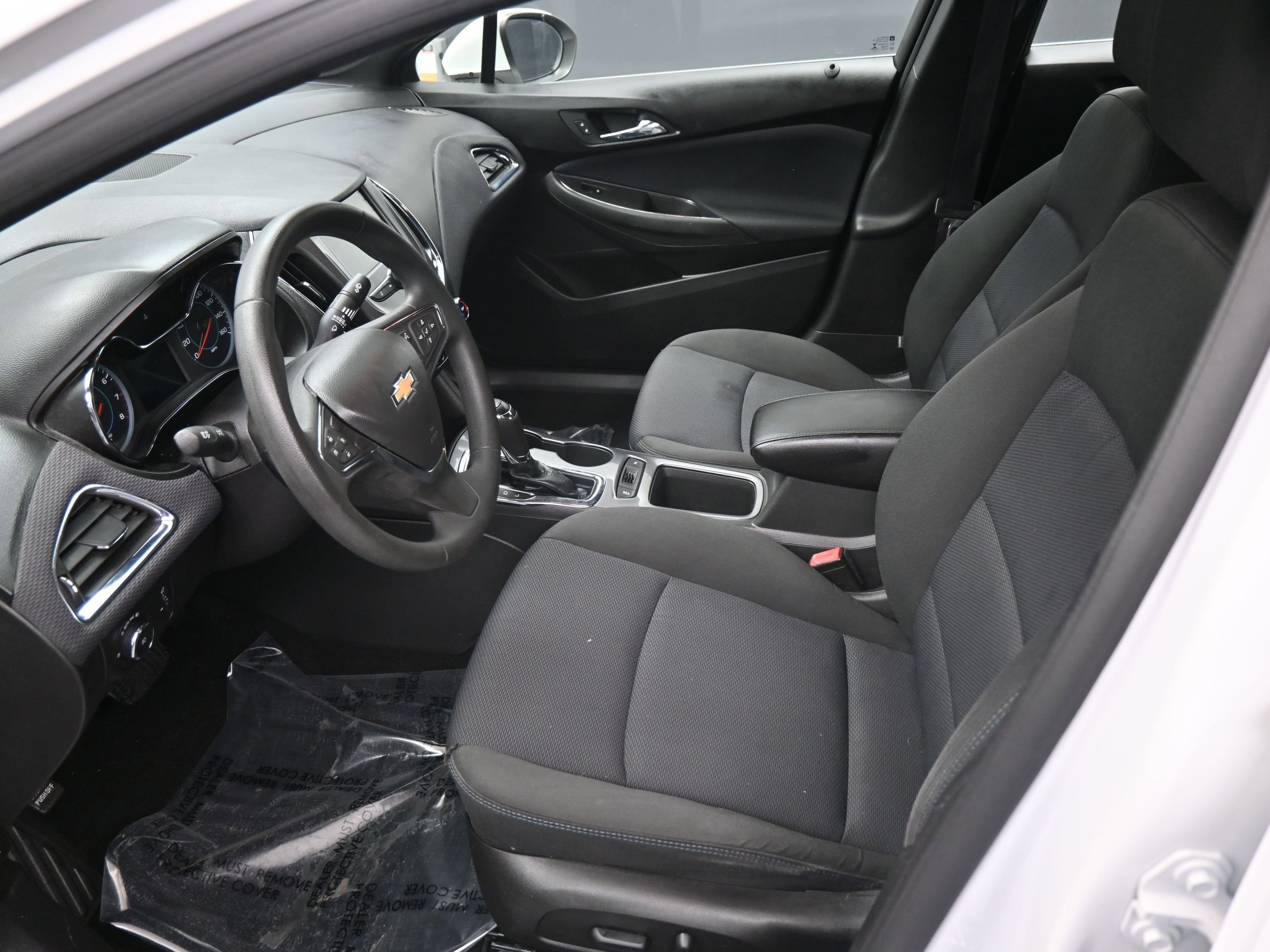 Used 2016 Chevrolet Cruze LT w/ Convenience Package image 16