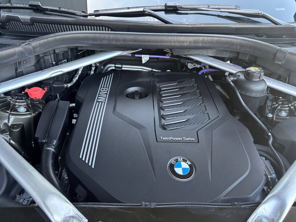 Used 2021 BMW X5 sDrive40i w/ Premium Package RWD image 18