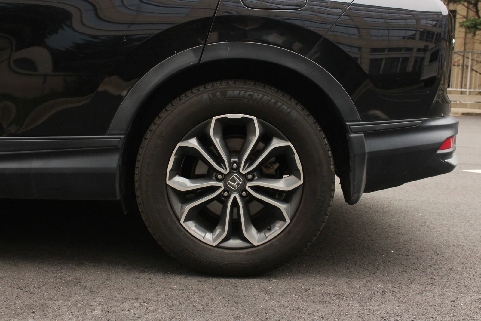 Used 2021 Honda CR-V EX image 9
