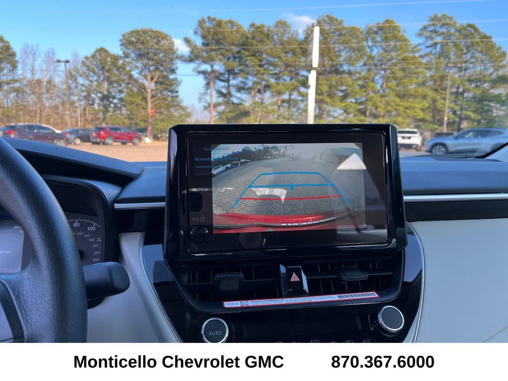 Used 2025 Toyota Corolla LE image 17