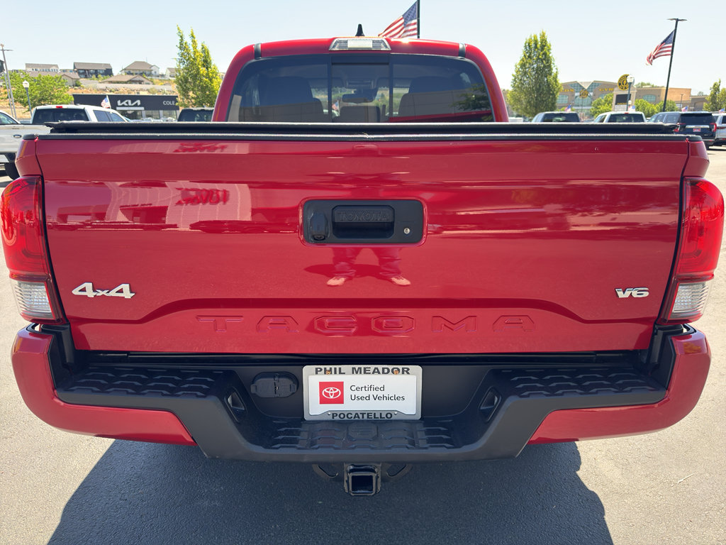 Certified 2022 Toyota Tacoma SR5 w/ Technology Package AWD/4WD image 3
