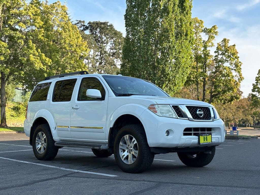 Used 2011 Nissan Pathfinder Silver w/ Protection Pkg image 7