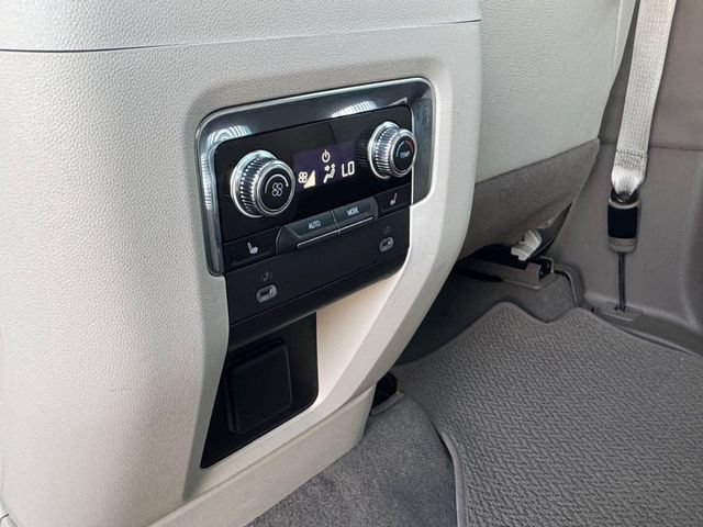 Used 2023 GMC Yukon XL Denali AWD/4WD image 30