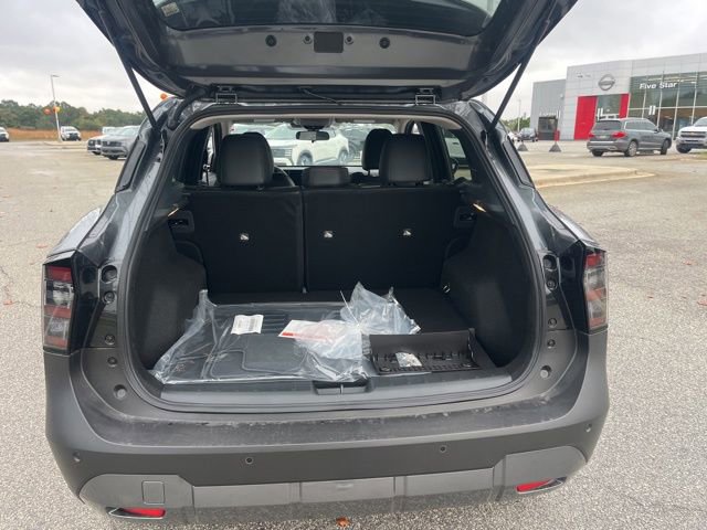 New 2026 Nissan Kicks SR image 27