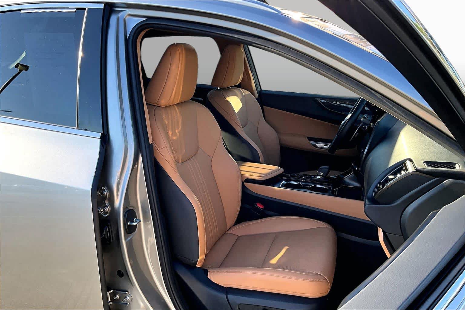 Used 2026 Lexus NX 350h AWD w/ Accessory Package (2T) image 8