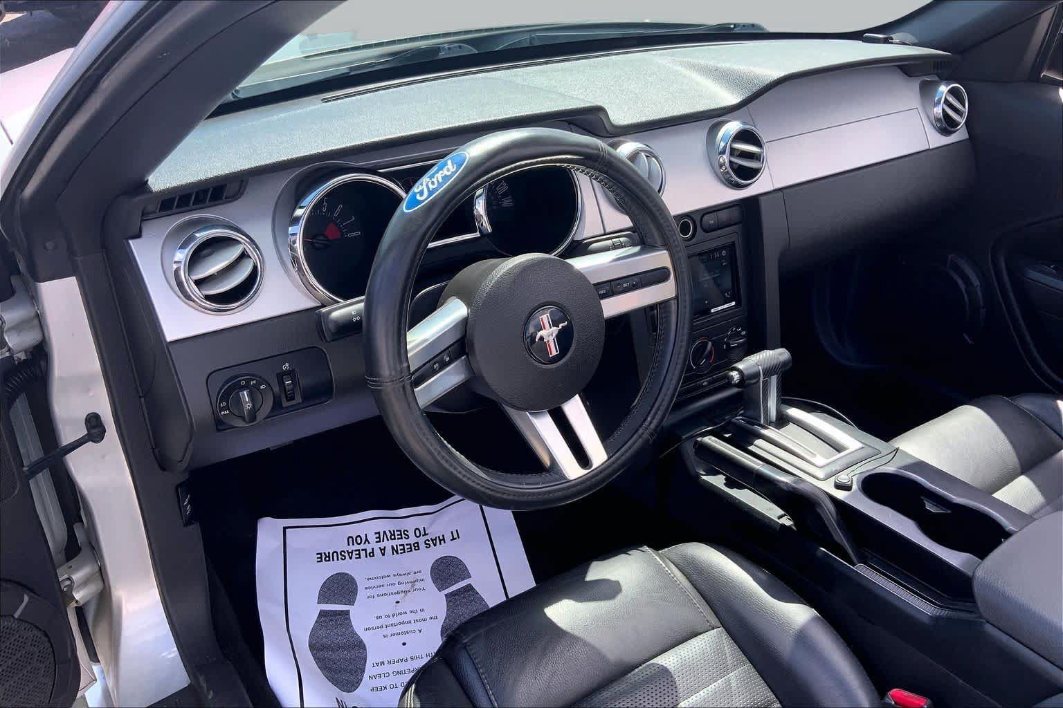 Used 2006 Ford Mustang GT Premium RWD image 17