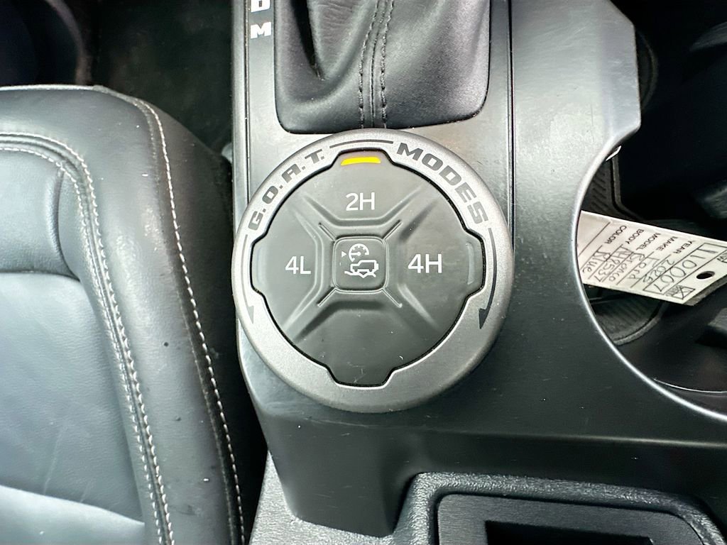 Used 2025 Ford Bronco Outer Banks AWD/4WD image 33