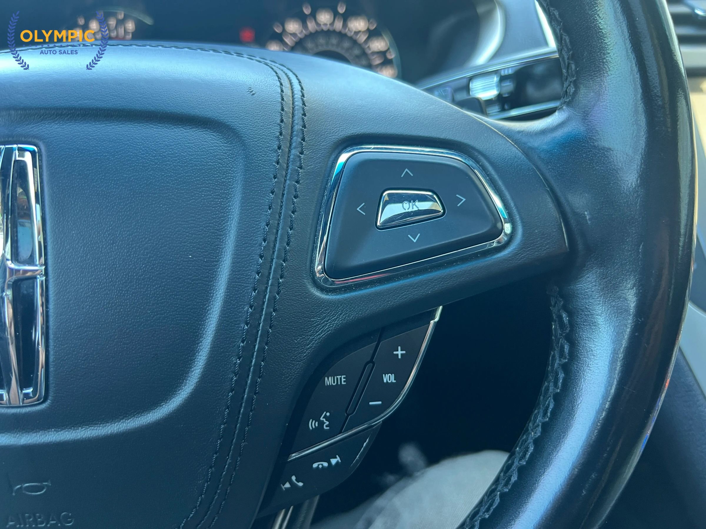 Used 2017 Lincoln MKZ Reserve w/ Technology Package image 24