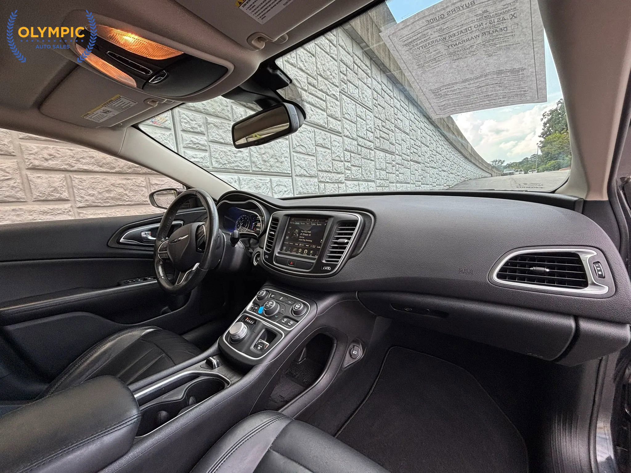 Used 2017 Chrysler 200 Limited Platinum w/ Comfort & Convenience Group image 19