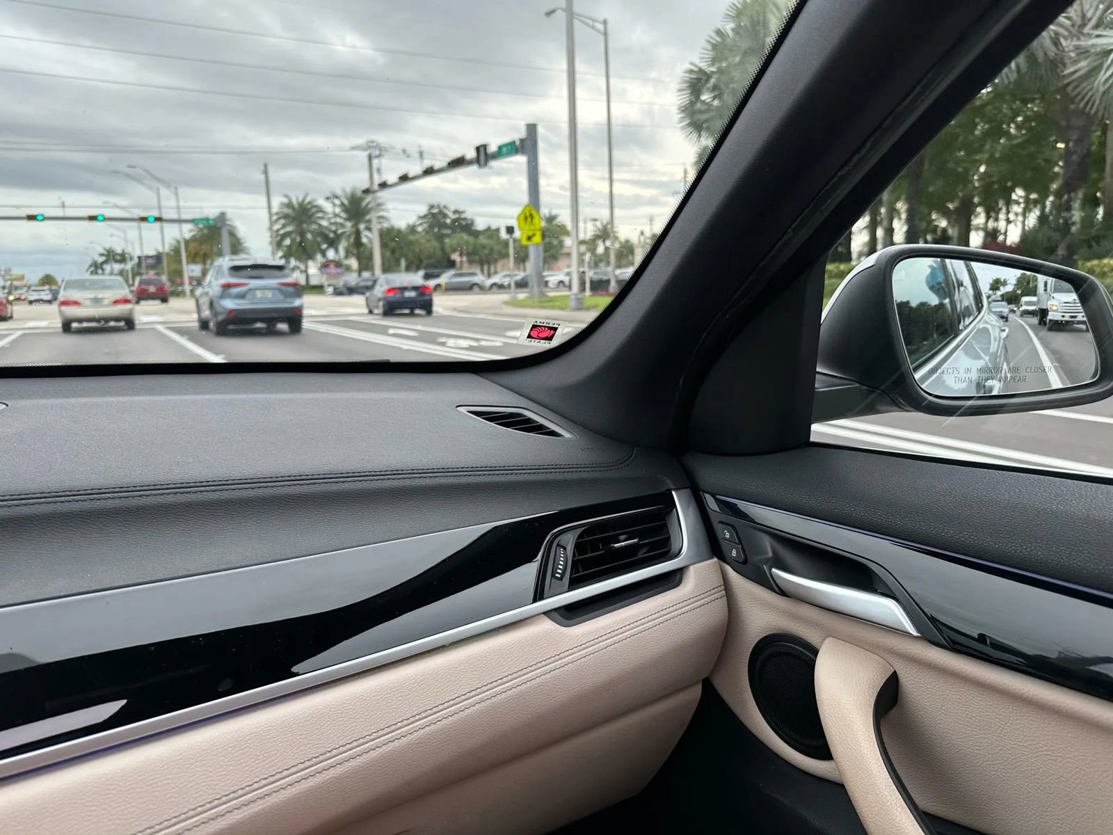 Used 2020 BMW X1 sDrive28i w/ Convenience Package image 23