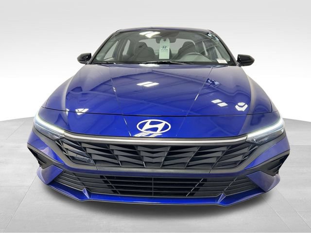 Certified 2025 Hyundai Elantra Sport FWD image 7