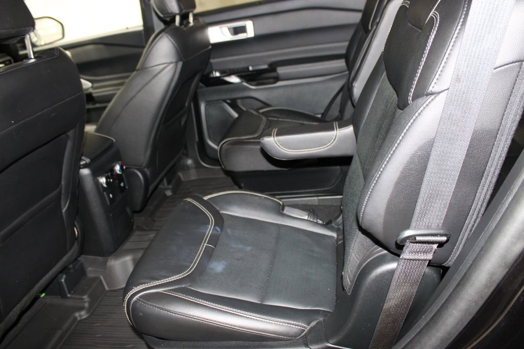 Used 2024 Ford Explorer ST w/ Equipment Group 401A AWD/4WD image 24