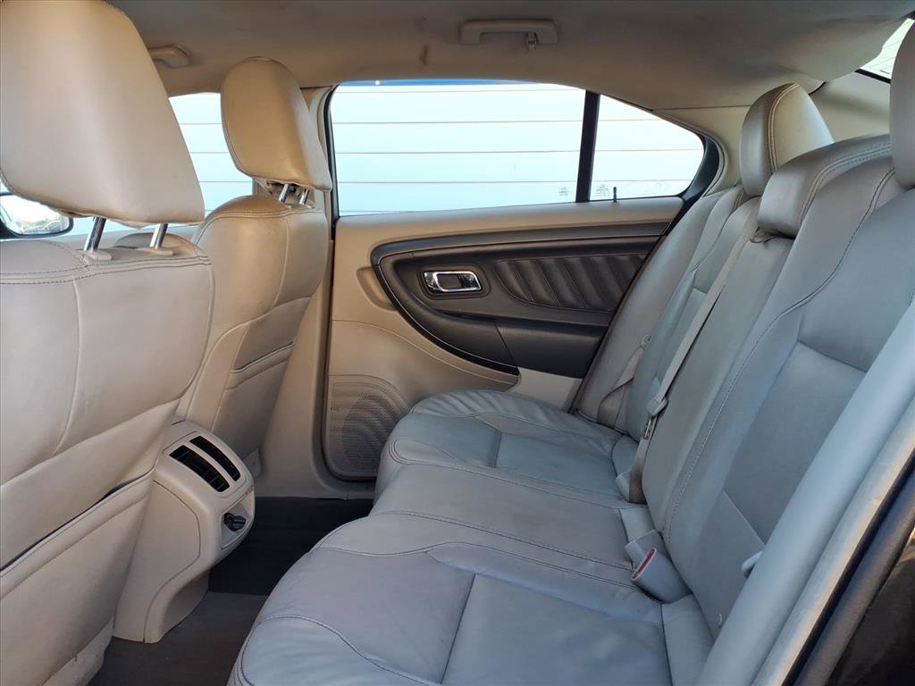 Used 2011 Ford Taurus SEL w/ 201A Rapid Spec Order Code image 8