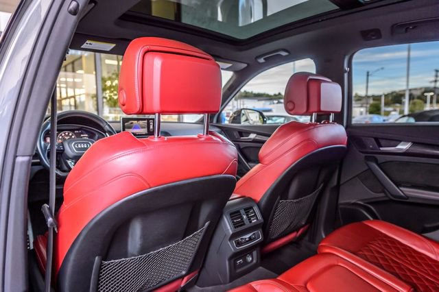 Used 2020 Audi SQ5 Premium Plus w/ Premium Plus Package image 41
