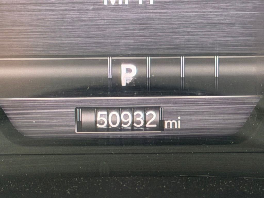 Certified 2025 RAM 1500 Laramie AWD/4WD image 31