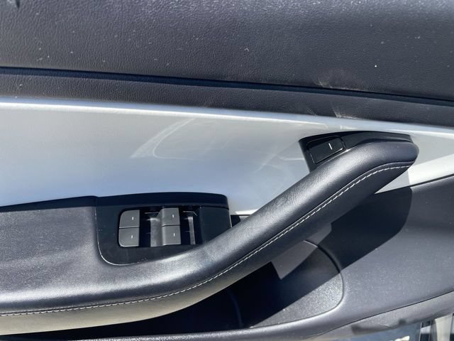Used 2019 Tesla Model 3 Mid Range RWD image 24