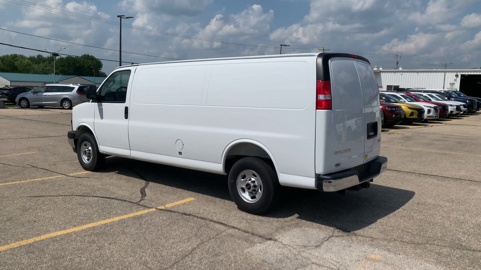 New 2025 GMC Savana 2500 Extended w/ Driver Convenience Package RWD image 30