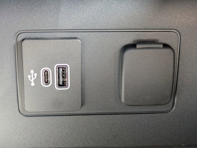 Certified 2026 Ford Explorer ST-Line w/ ST-Line Street Pack image 20