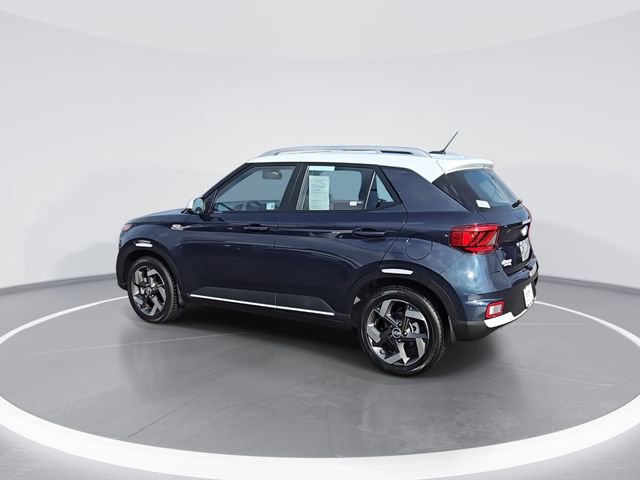 Used 2025 Hyundai Venue Limited image 6