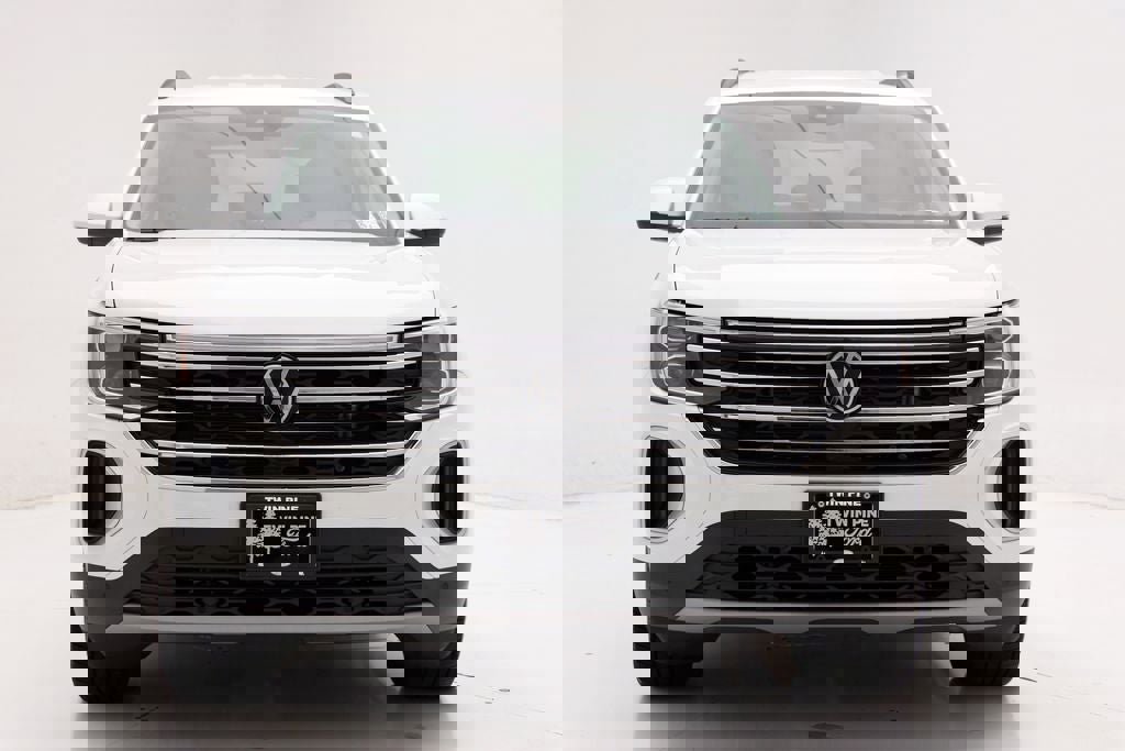 Used 2025 Volkswagen Atlas SE image 4