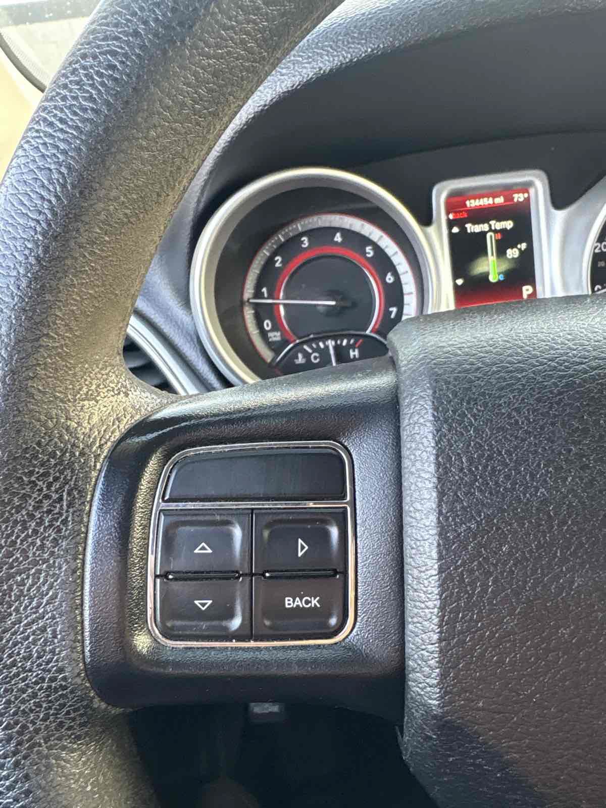 Used 2018 Dodge Journey SE w/ Blacktop Package FWD image 20