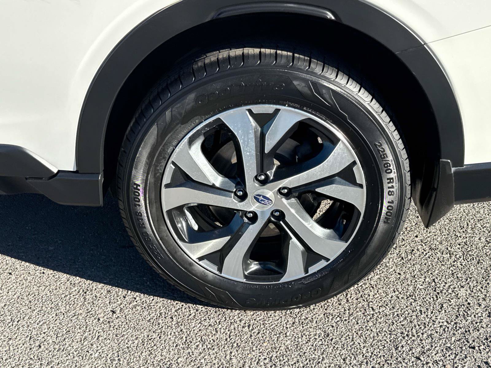 Used 2022 Subaru Outback Limited AWD/4WD image 7