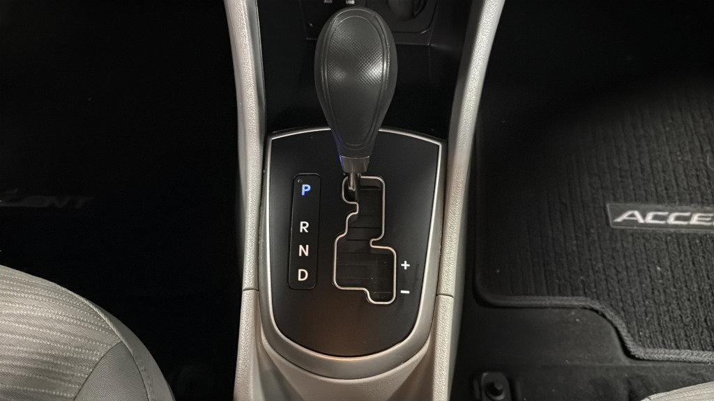 Used 2016 Hyundai Accent SE image 33