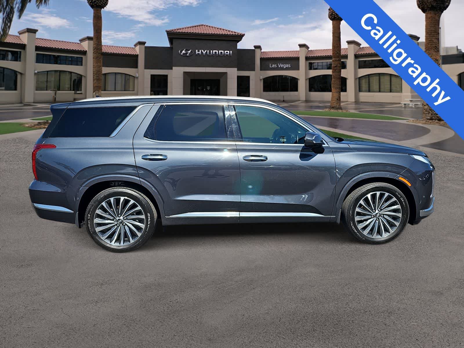 Certified 2024 Hyundai Palisade Calligraphy AWD/4WD image 9