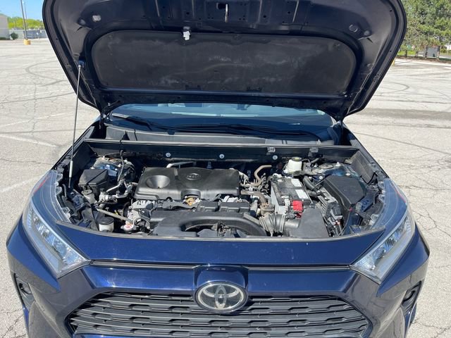 Used 2021 Toyota RAV4 XLE w/ XLE Grade Weather Package AWD/4WD image 27