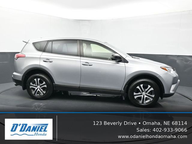 Used 2018 Toyota RAV4 LE w/ All Weather Liner Package AWD/4WD image 7