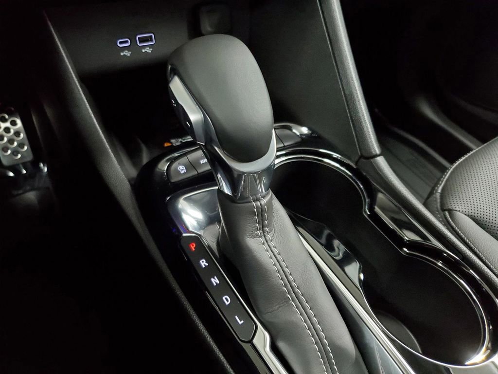 Used 2024 Buick Encore GX Sport Touring w/ Advanced Technology Package image 21