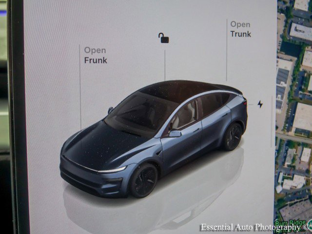 Used 2026 Tesla Model Y AWD image 17