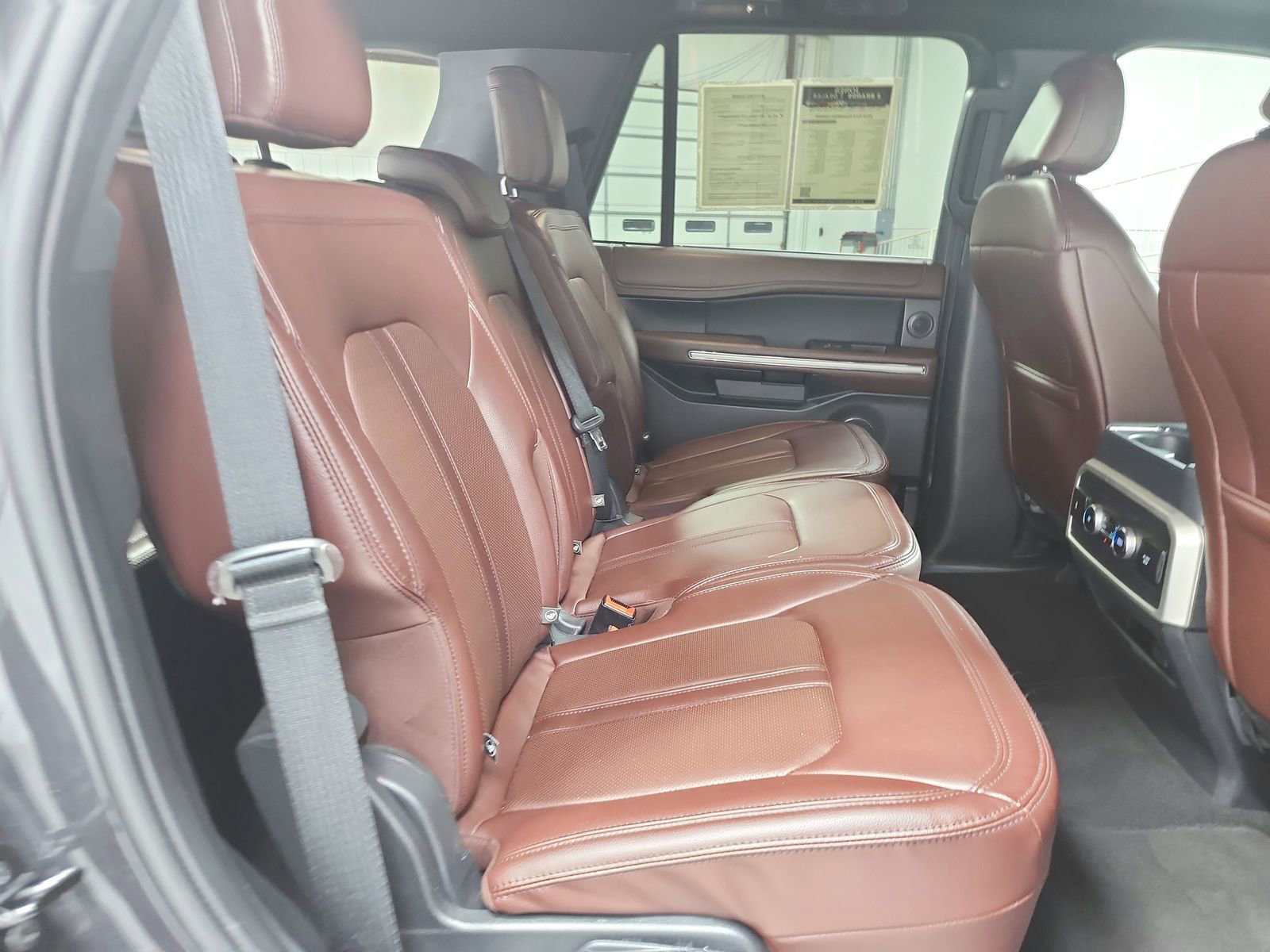 Used 2024 Ford Expedition Limited image 48