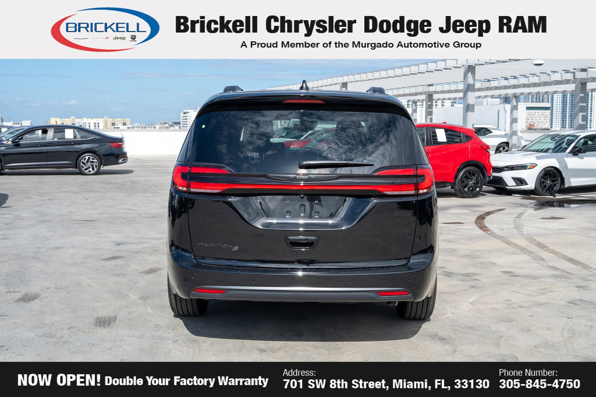 New 2026 Chrysler Pacifica Select image 6