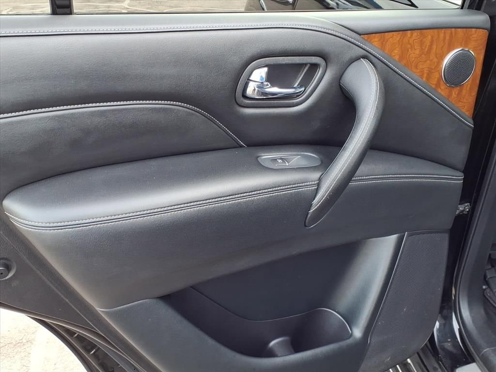 Used 2019 INFINITI QX80 Luxe w/ Proassist Package image 12