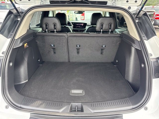 Used 2025 Buick Encore GX Preferred w/ Comfort Package FWD image 20