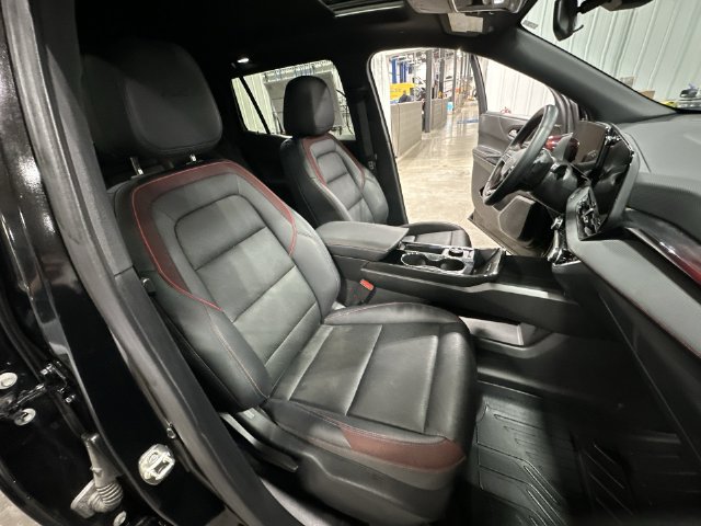 Used 2026 Chevrolet Equinox RS AWD/4WD image 32