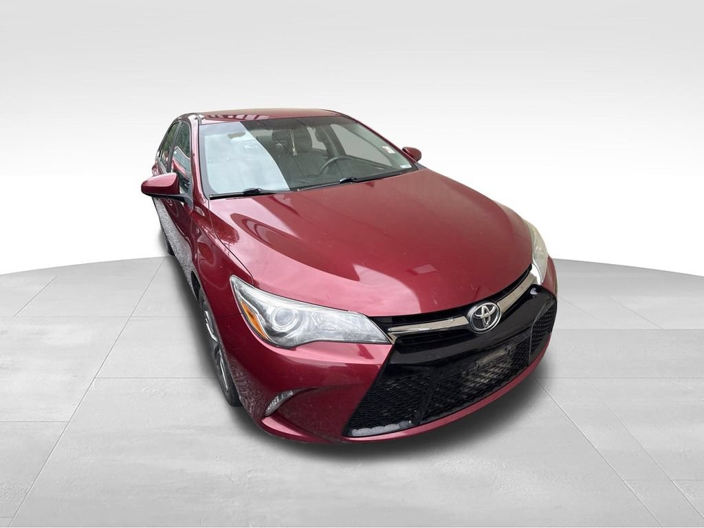 Used 2017 Toyota Camry SE FWD image 3