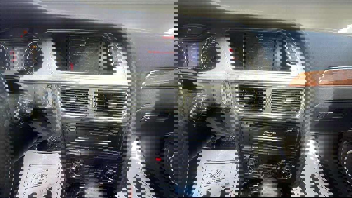 Used 2011 Audi A4 2.0T Premium Plus image 10