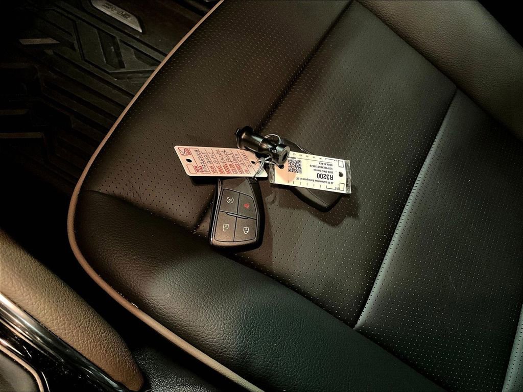 Used 2025 GMC Canyon Denali w/ LPO, Denali Black Edition image 16